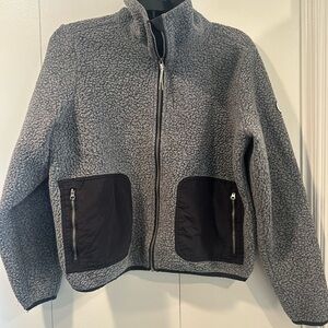 Vuori alpine jacket. Light weight small barely worn